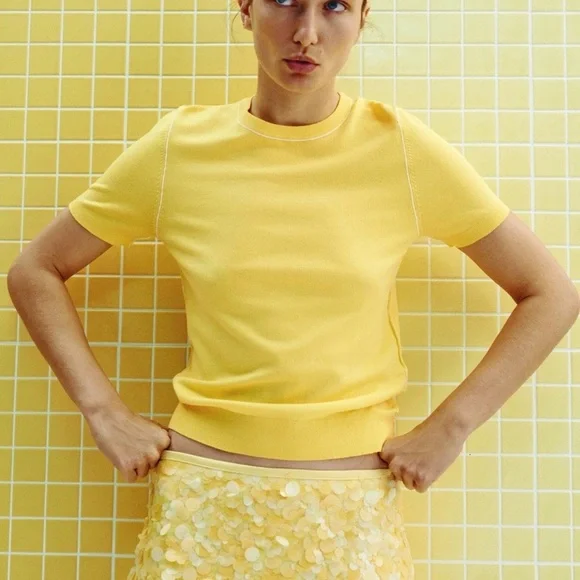 Zara Mini Sequin Skirt in Yellow - Picture 5 of 7